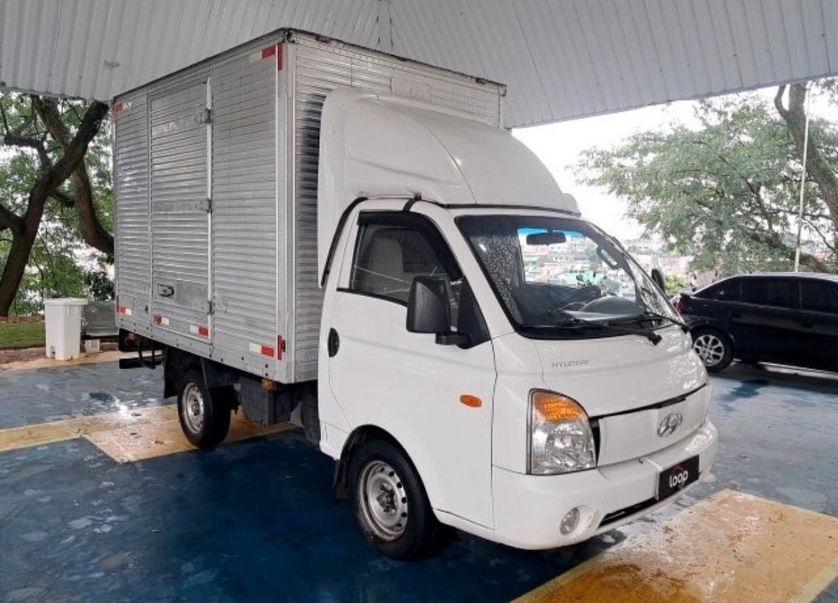 HYUNDAI HR